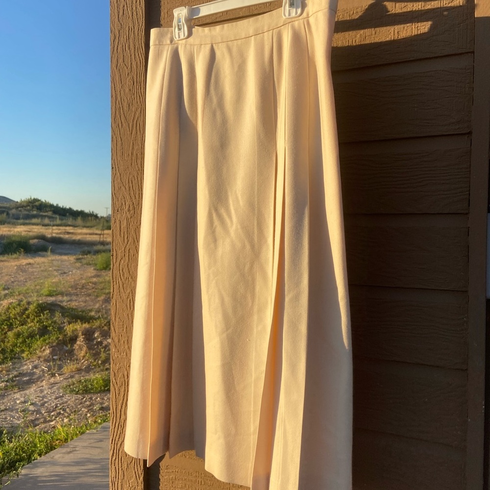 Vintage Cream 100% Wool Skirt size medium